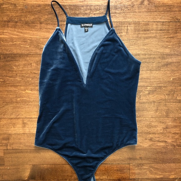 Express Velvet Bodysuit - Picture 4 of 5